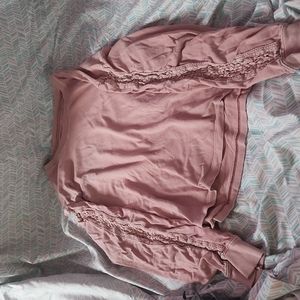 Long sleeved lace shirt